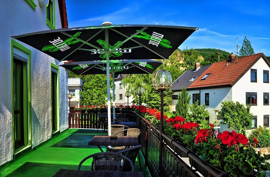 Hotel Heidelberger Tor Dossenheim Exterior photo